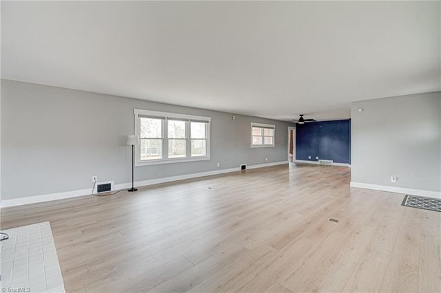 3915 Avera Avenue, Winston-salem, NC 27106