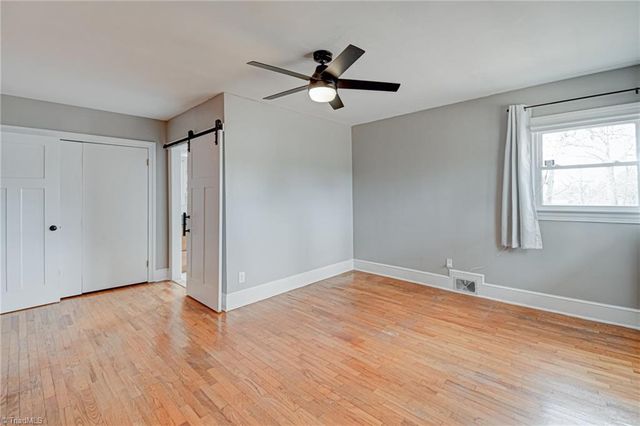 3915 Avera Avenue, Winston-salem, NC 27106