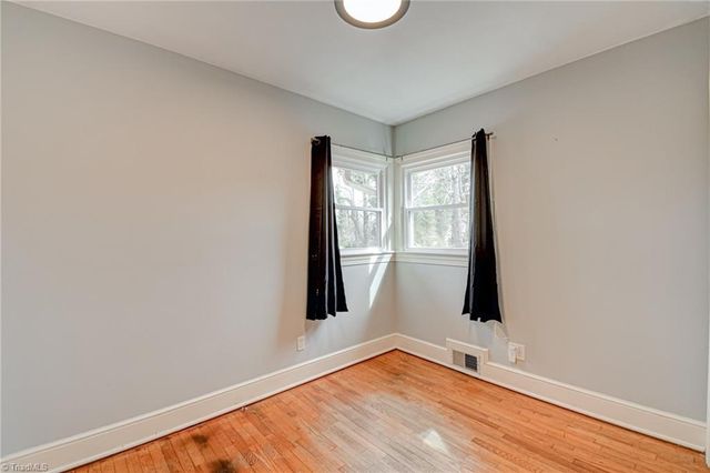 3915 Avera Avenue, Winston-salem, NC 27106