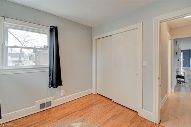 3915 Avera Avenue, Winston-salem, NC 27106