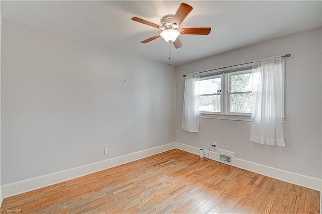 3915 Avera Avenue, Winston-salem, NC 27106