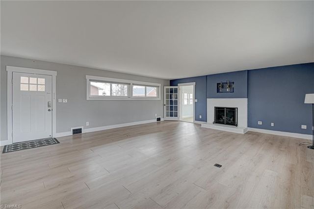 3915 Avera Avenue, Winston-salem, NC 27106