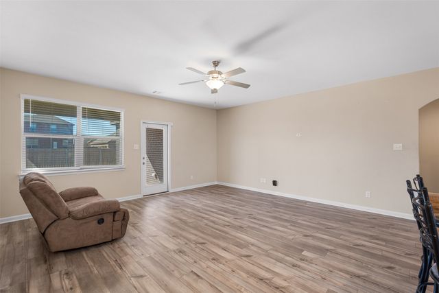 1013 Mcdonald Drive, Crowley, TX 76036