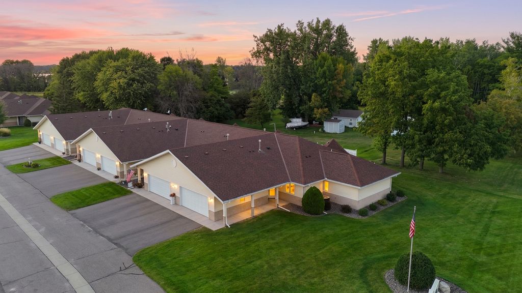 13040 Evergreen Drive, Lindstrom, MN 55045 — photo 2