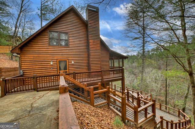 541 Hillsdale Drive, Ellijay, GA 30540