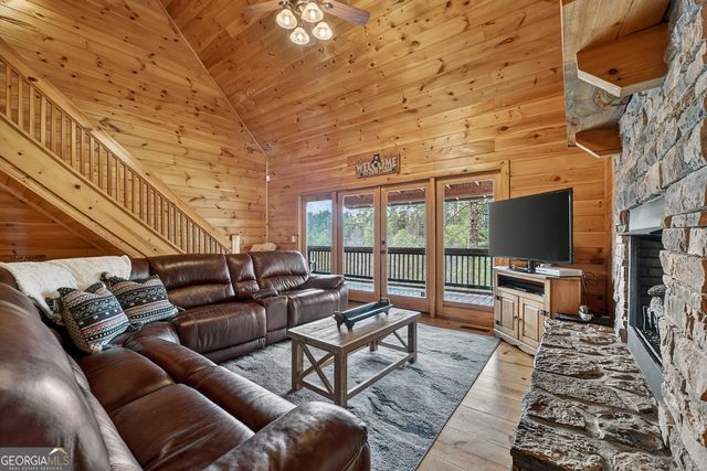 541 Hillsdale Drive, Ellijay, GA 30540