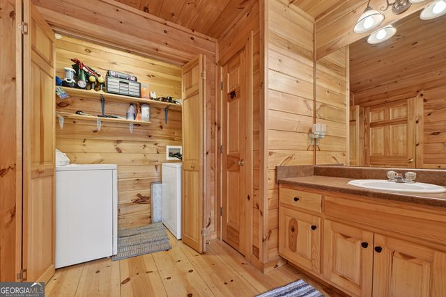 541 Hillsdale Drive, Ellijay, GA 30540