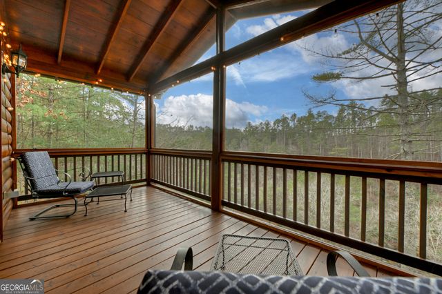 541 Hillsdale Drive, Ellijay, GA 30540