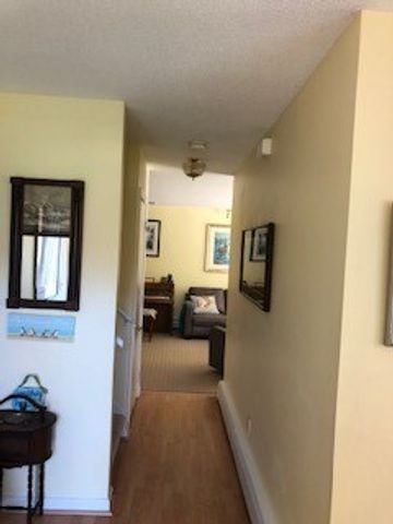 421 Bellevue Avenue 3C, Newport, RI 02840