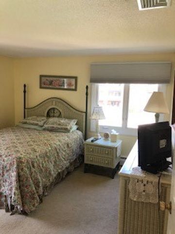 421 Bellevue Avenue 3C, Newport, RI 02840