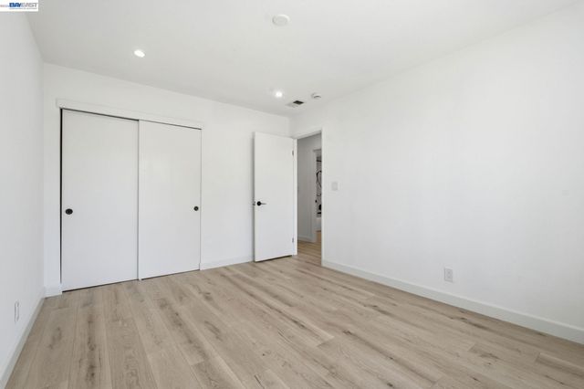 935 Granite Ct, Martinez, CA 94553