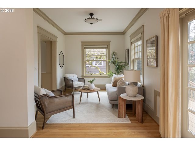 2415 Ne 24TH Ave, Portland, OR 97212