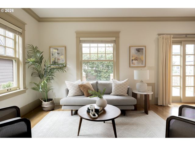 2415 Ne 24TH Ave, Portland, OR 97212