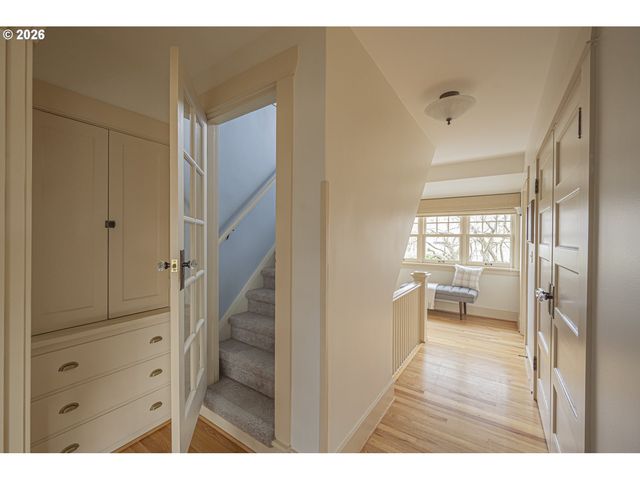 2415 Ne 24TH Ave, Portland, OR 97212