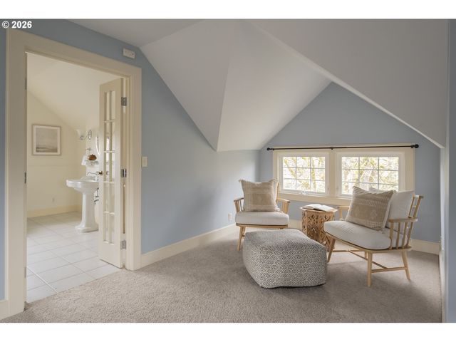 2415 Ne 24TH Ave, Portland, OR 97212