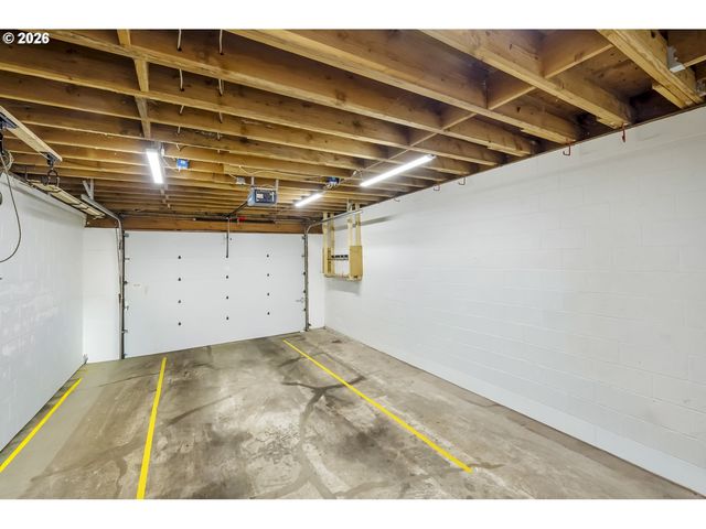 2415 Ne 24TH Ave, Portland, OR 97212