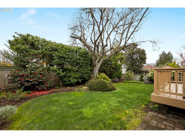 2415 Ne 24TH Ave, Portland, OR 97212