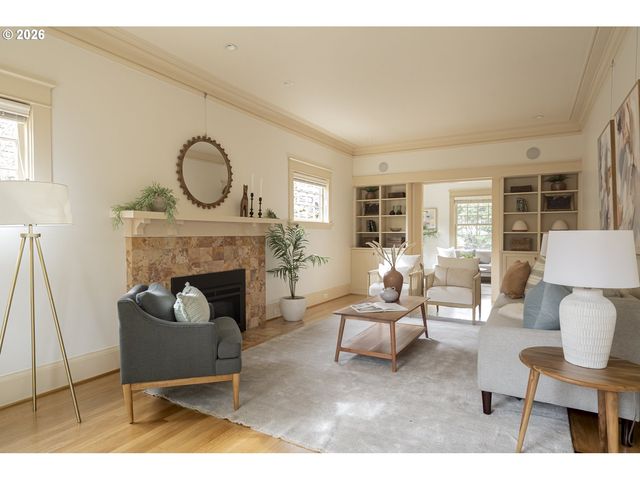 2415 Ne 24TH Ave, Portland, OR 97212