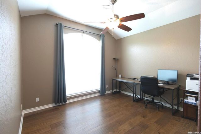 717 Jack Nicklaus, Devine, TX 78016