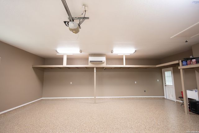 717 Jack Nicklaus, Devine, TX 78016
