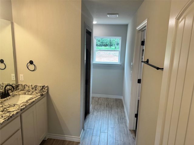 1013 Hereford Drive, Springtown, TX 76082