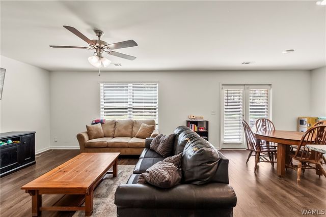 3721 Cattail, Northport, AL 35473