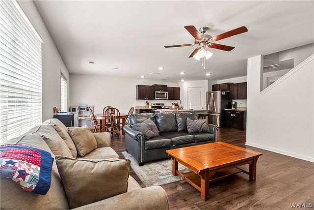 3721 Cattail, Northport, AL 35473