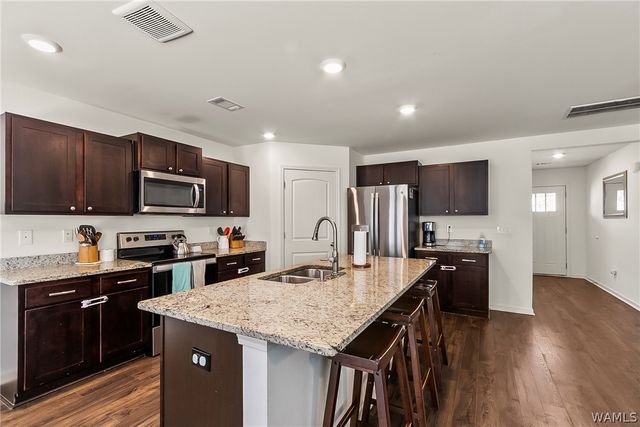 3721 Cattail, Northport, AL 35473