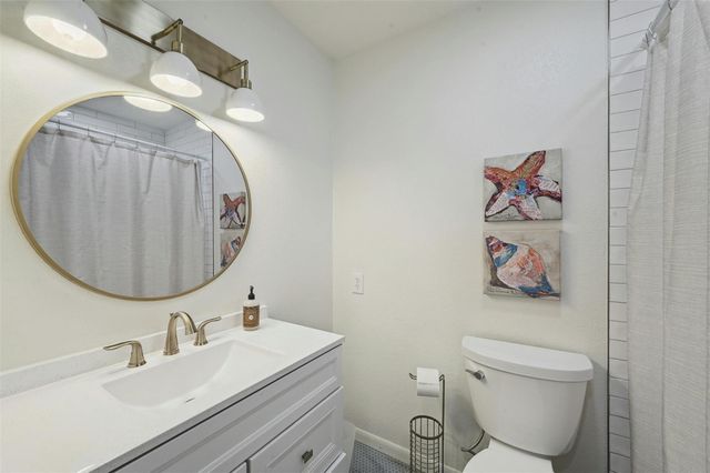 608 Sombrero DR, Horseshoe Bay, TX 78657