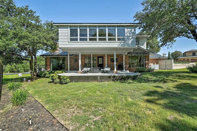 608 Sombrero DR, Horseshoe Bay, TX 78657