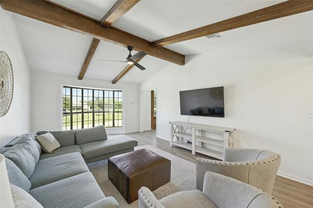 608 Sombrero DR, Horseshoe Bay, TX 78657