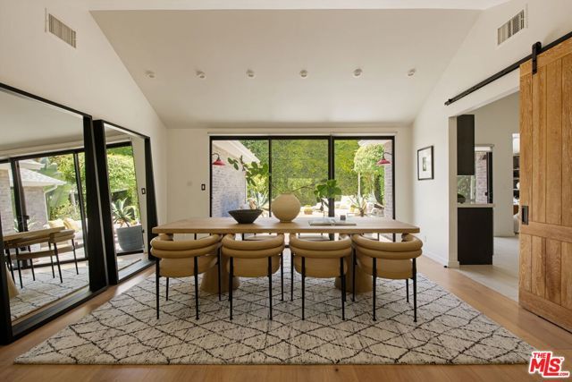 521 Loring Avenue, Los Angeles, CA 90024