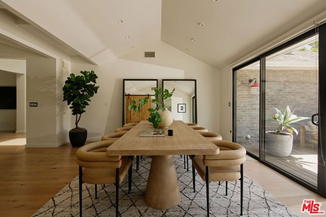 521 Loring Avenue, Los Angeles, CA 90024