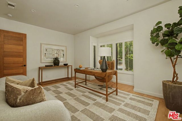 521 Loring Avenue, Los Angeles, CA 90024