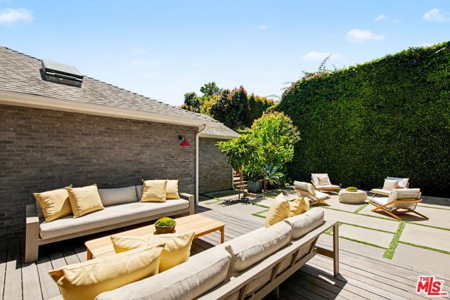 521 Loring Avenue, Los Angeles, CA 90024