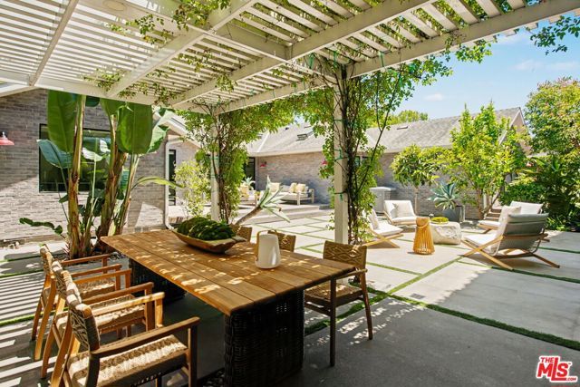 521 Loring Avenue, Los Angeles, CA 90024