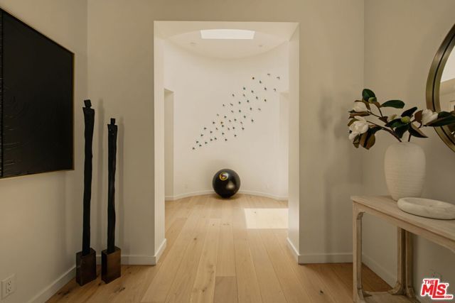 521 Loring Avenue, Los Angeles, CA 90024