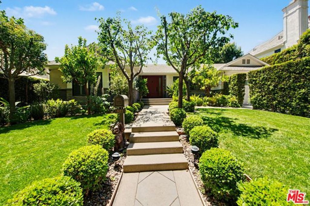 521 Loring Avenue, Los Angeles, CA 90024
