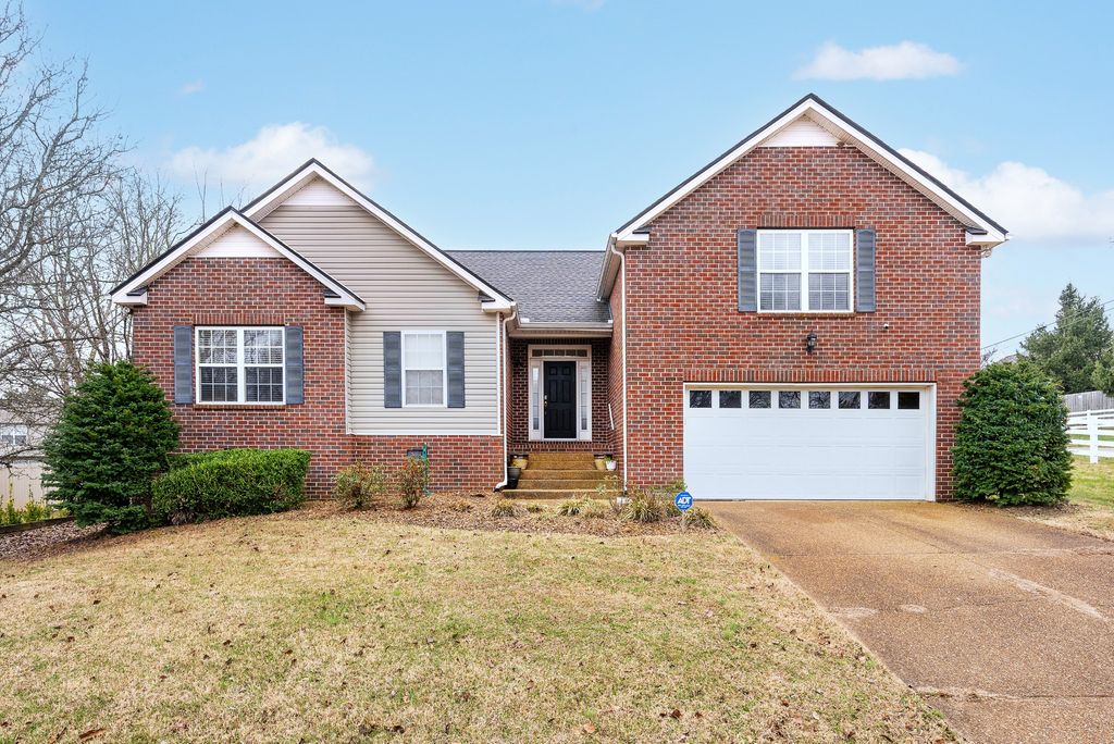 2601 Danbury Cir, Spring Hill, TN 37174