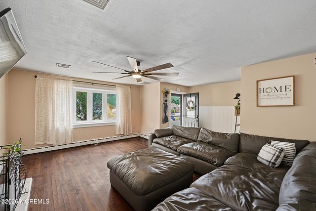 549 Gilford Avenue, Toms River, NJ 08753