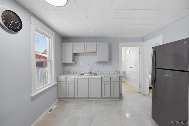 203 Sprenger Avenue, Buffalo, NY 14211