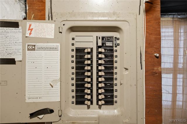 203 Sprenger Avenue, Buffalo, NY 14211