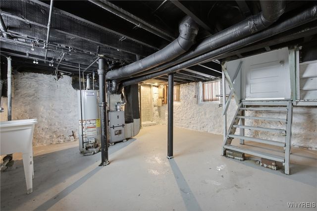 203 Sprenger Avenue, Buffalo, NY 14211