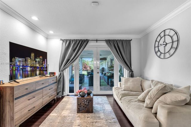 8700 SW 83rd Ct, Miami, FL 33143