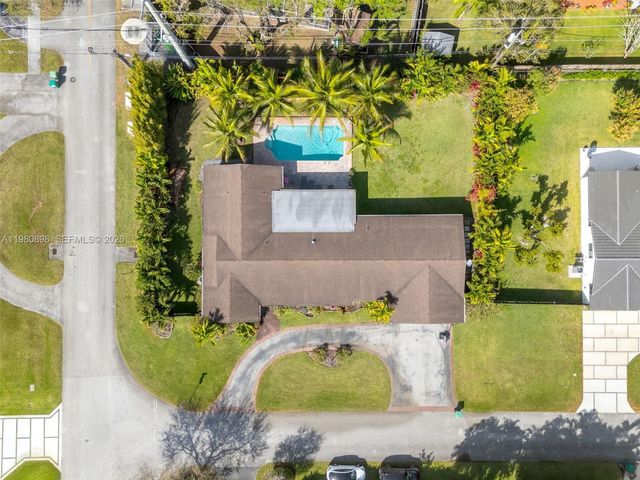 8700 SW 83rd Ct, Miami, FL 33143