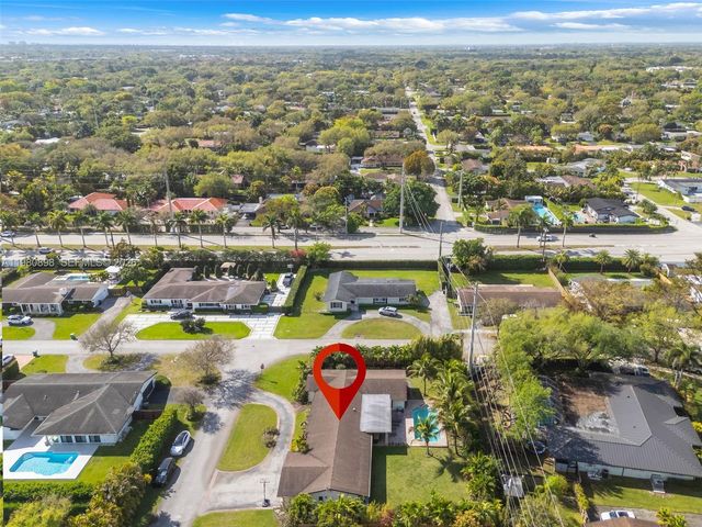 8700 SW 83rd Ct, Miami, FL 33143