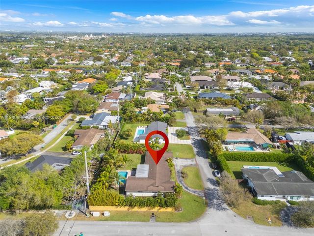 8700 SW 83rd Ct, Miami, FL 33143