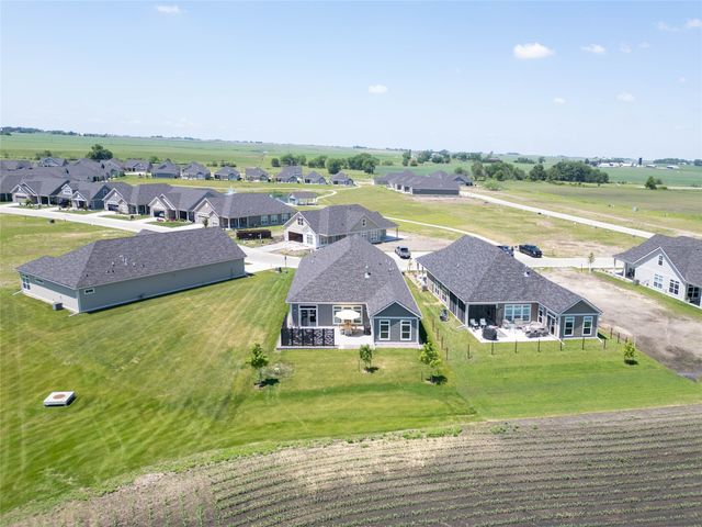 6303 NE Harvest Ridge Lane, Ankeny, IA 50021