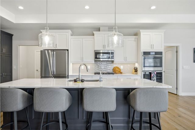 6303 NE Harvest Ridge Lane, Ankeny, IA 50021