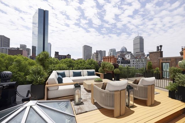 129 Commonwealth Avenue, Boston, MA 02116